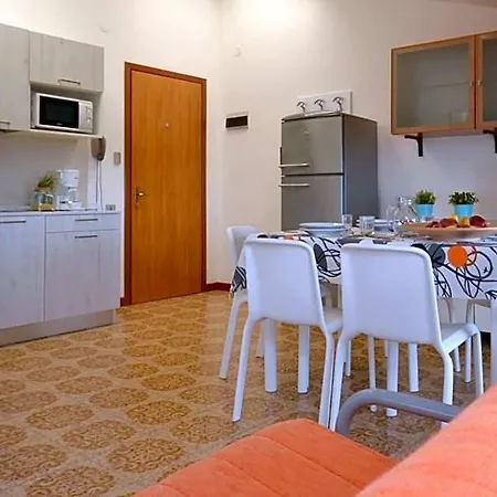 Spacious For Up To 7 Guests With Balcony By Beahost Appartamento *